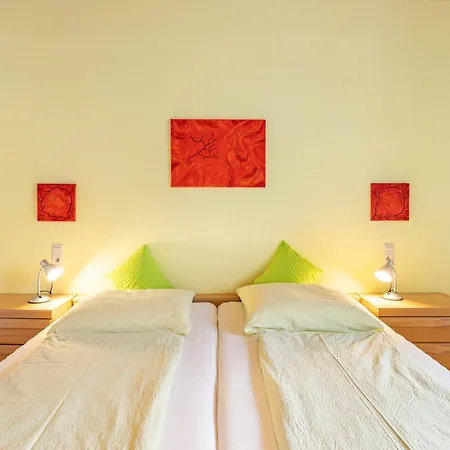 Nyaraló Muelhaupt *